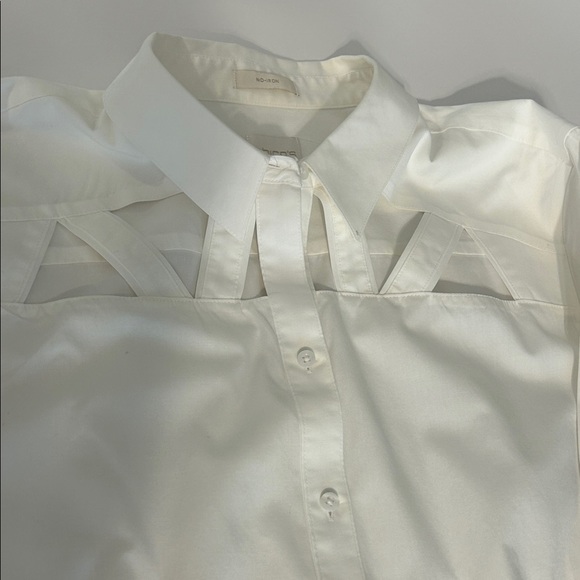 Chico's Elegant White Dress Shirt for Women - Picture 3 of 7